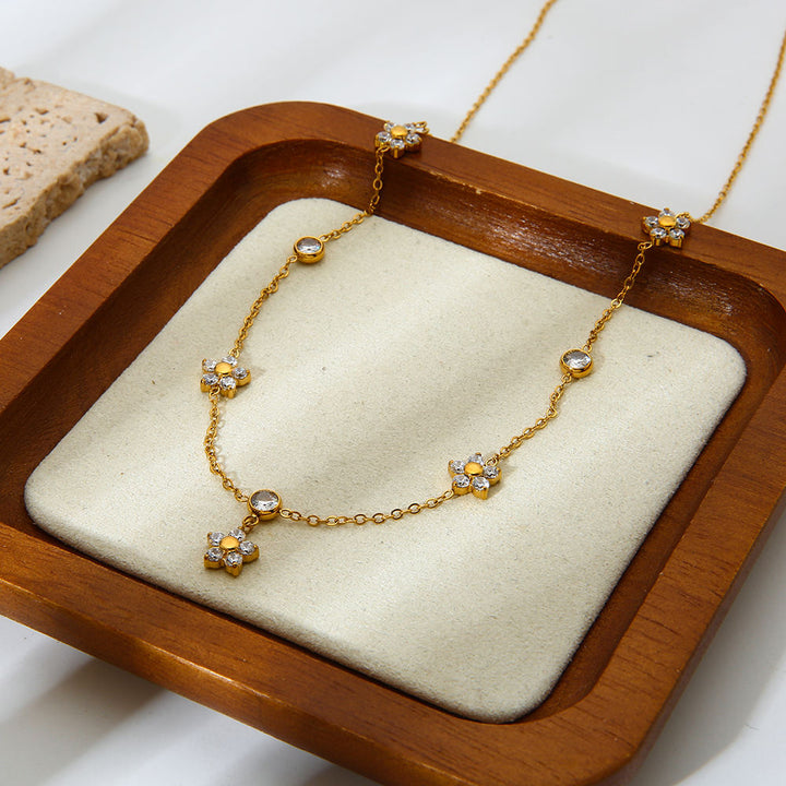 Clover Necklace