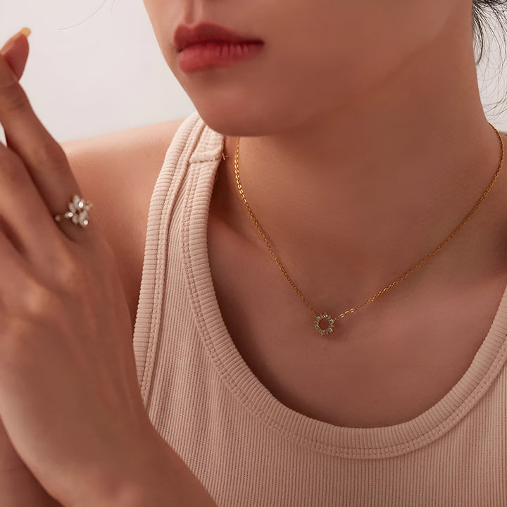 Dainty Zircon