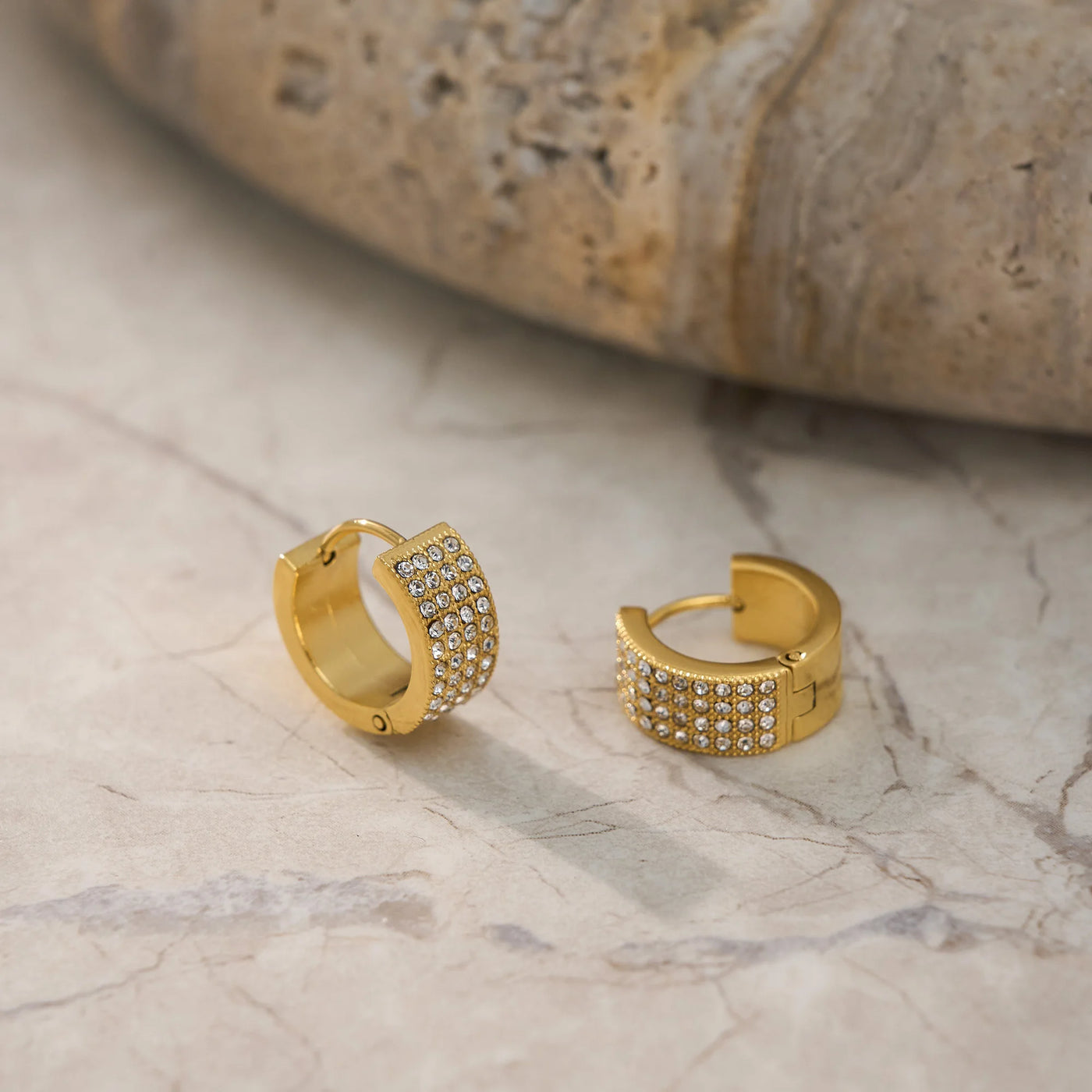 Chic Zircon