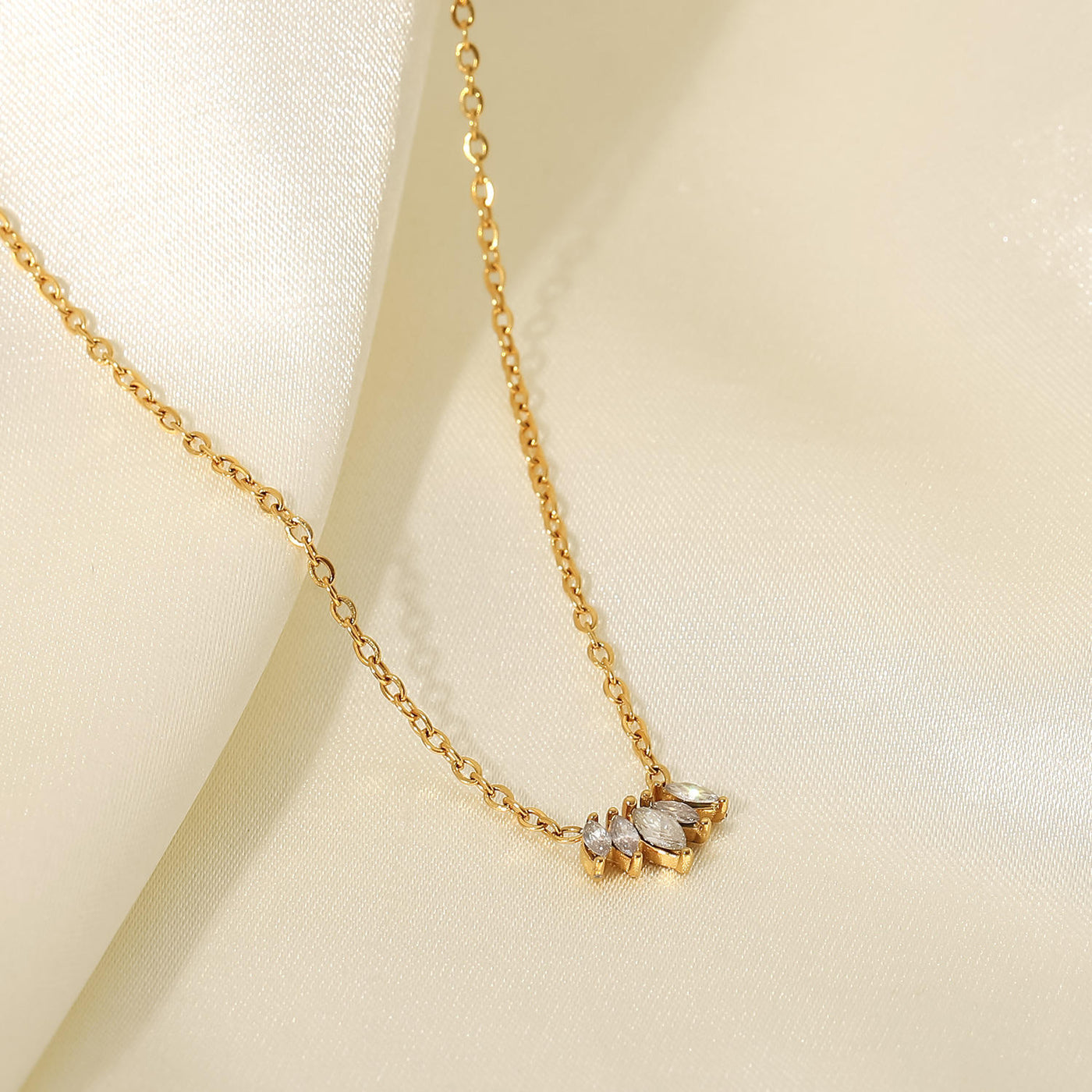 Dainty Crown
