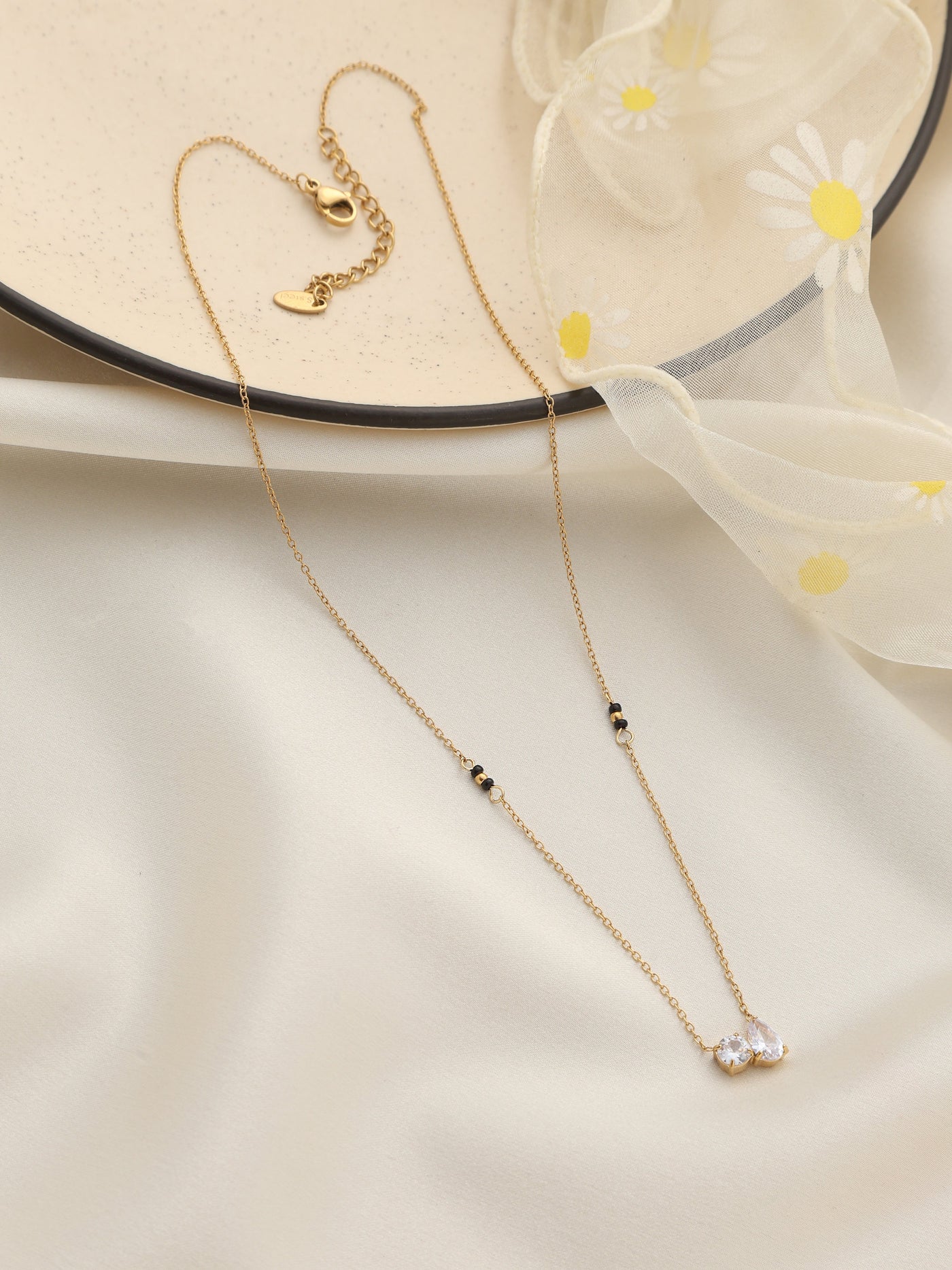 Dainty Mangalsutra