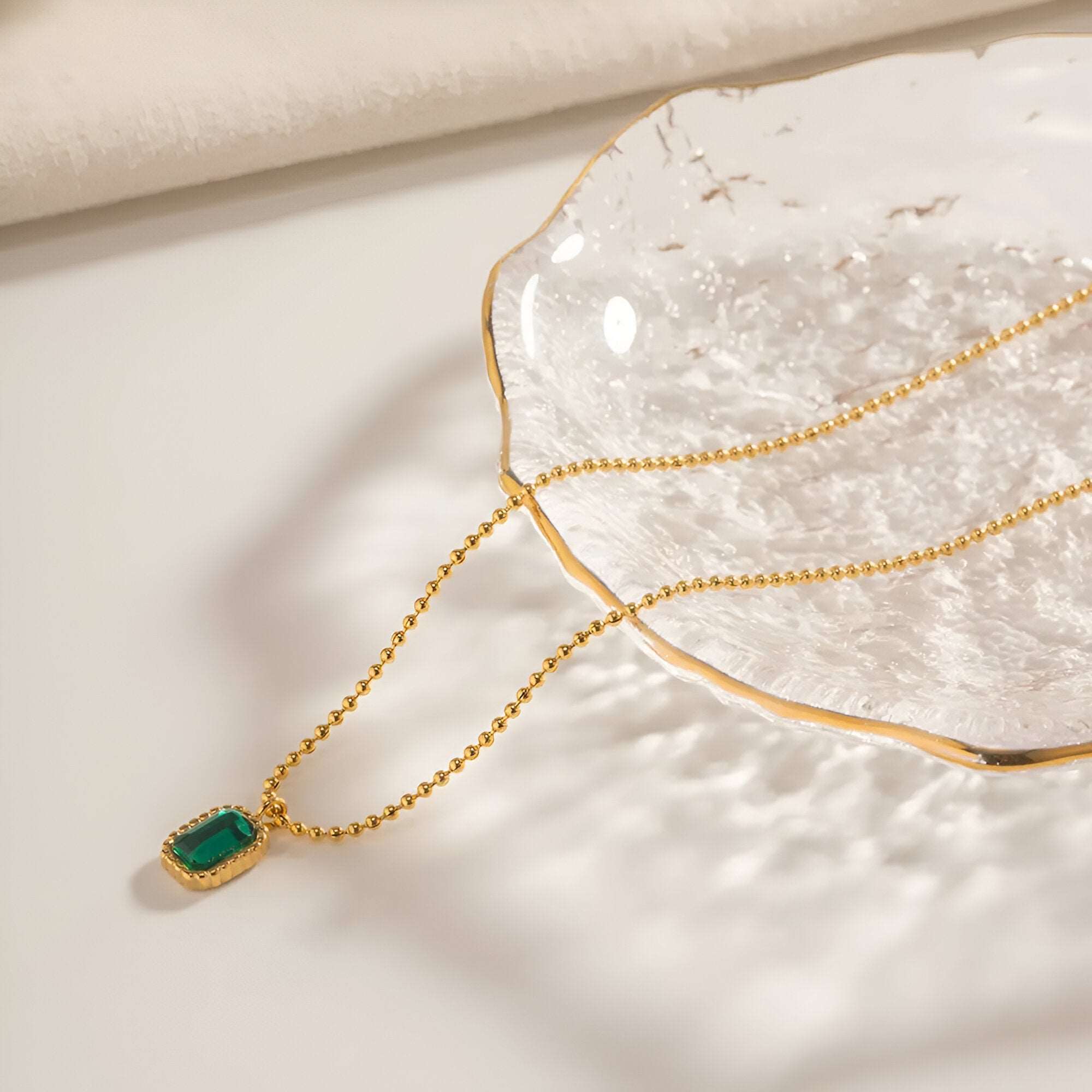 Emerald Essence - 18K Gold Plated - SEODRE